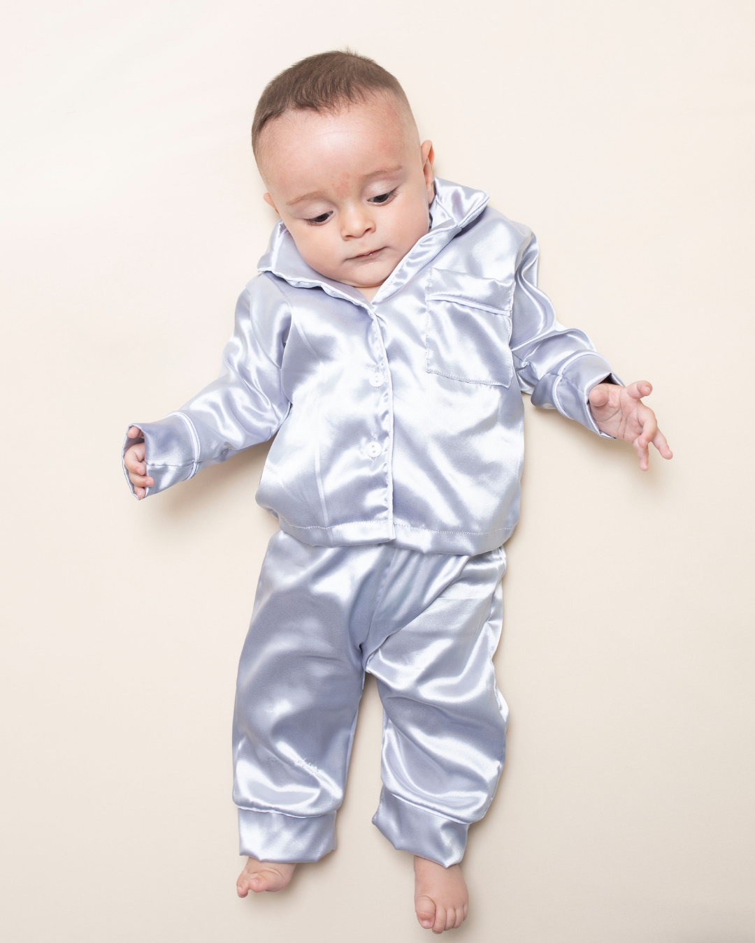 PIJAMA SATIN PLATEADA