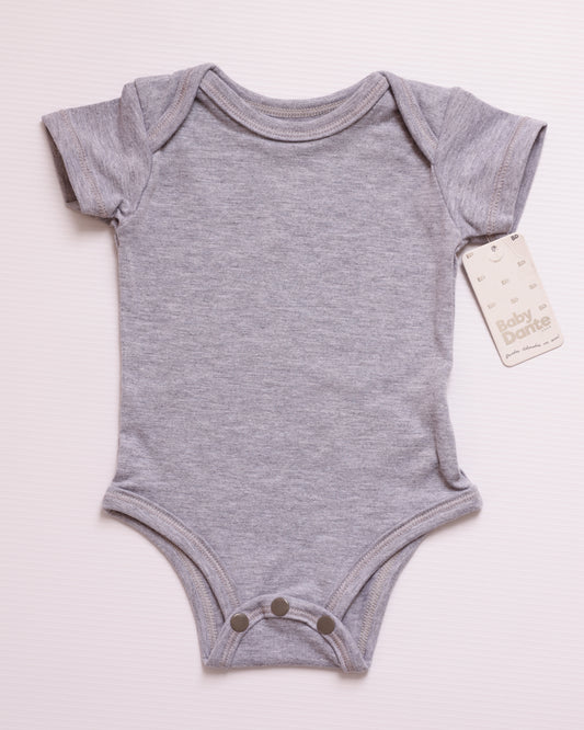 MAMELUCO BÁSICO GRIS