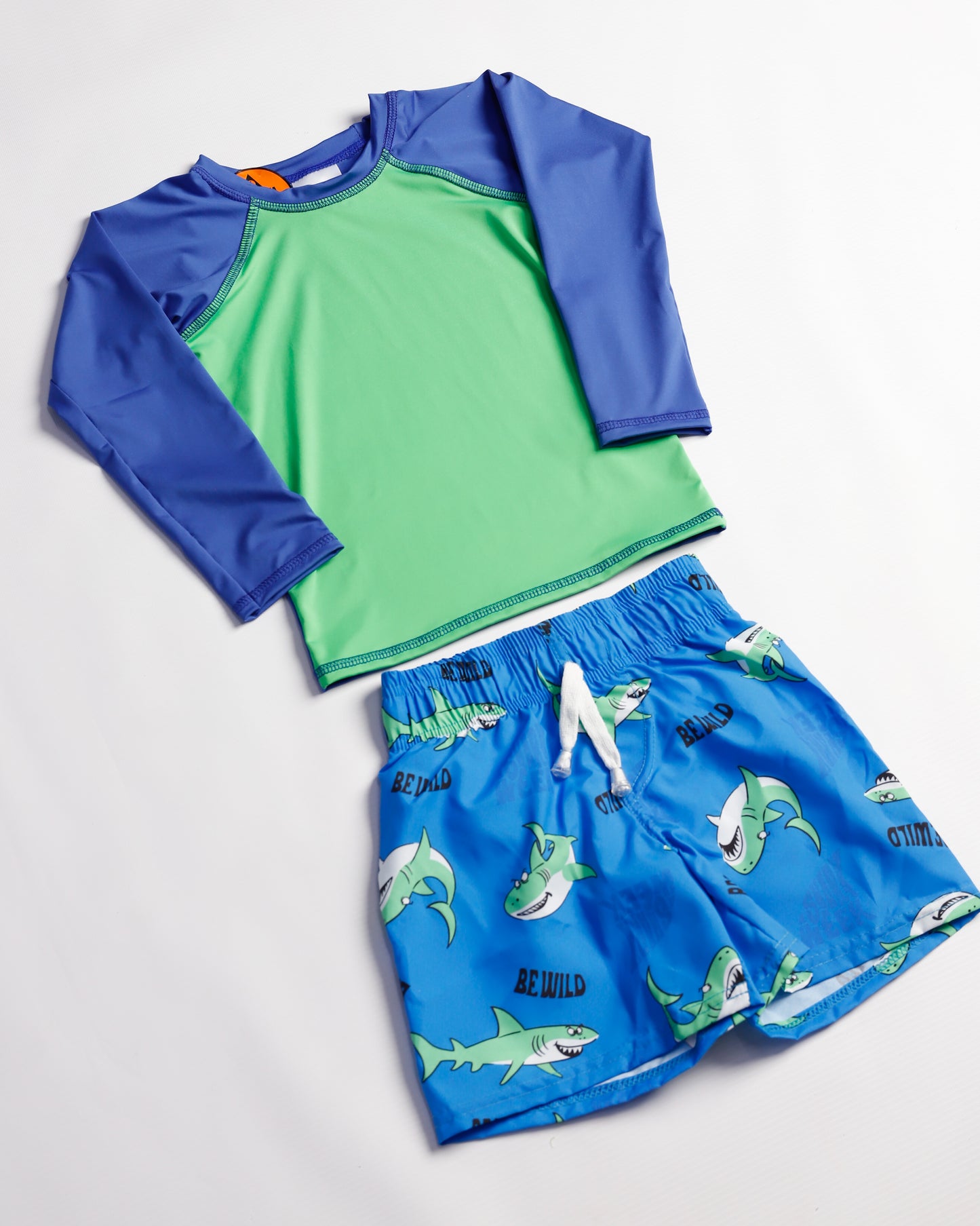 TRAJE DE BAÑO TIBURON
