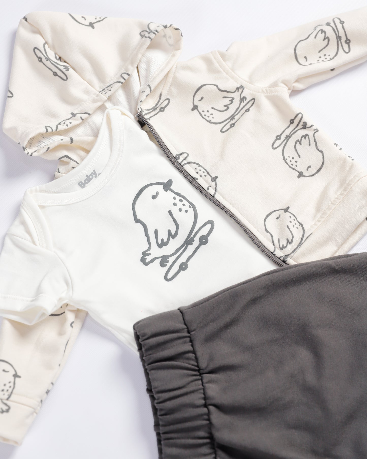 CONJUNTO 3 PIEZAS POLLITO