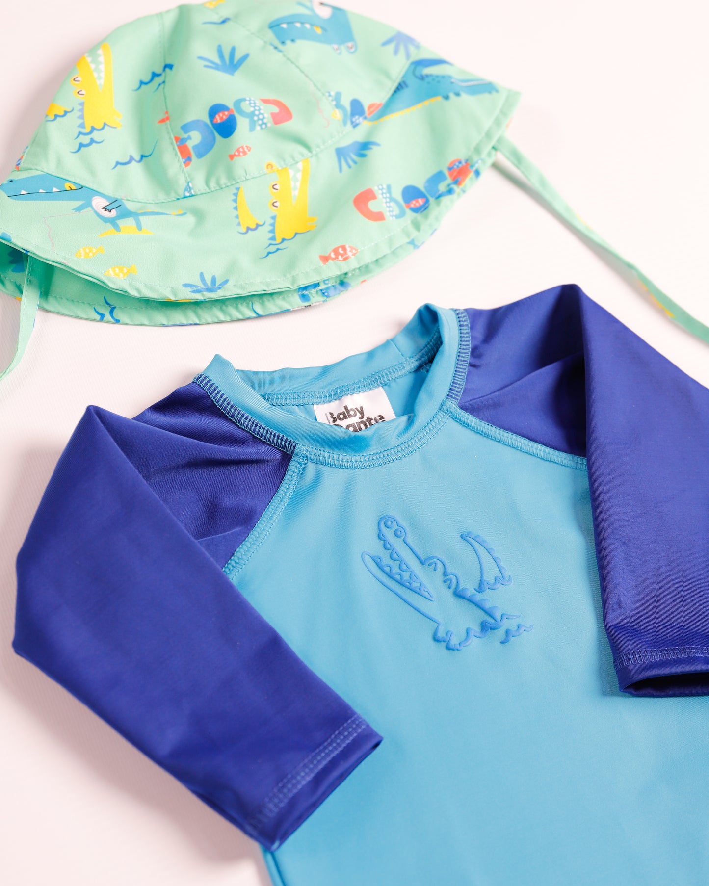 TRAJE DE BAÑO COCODRILO