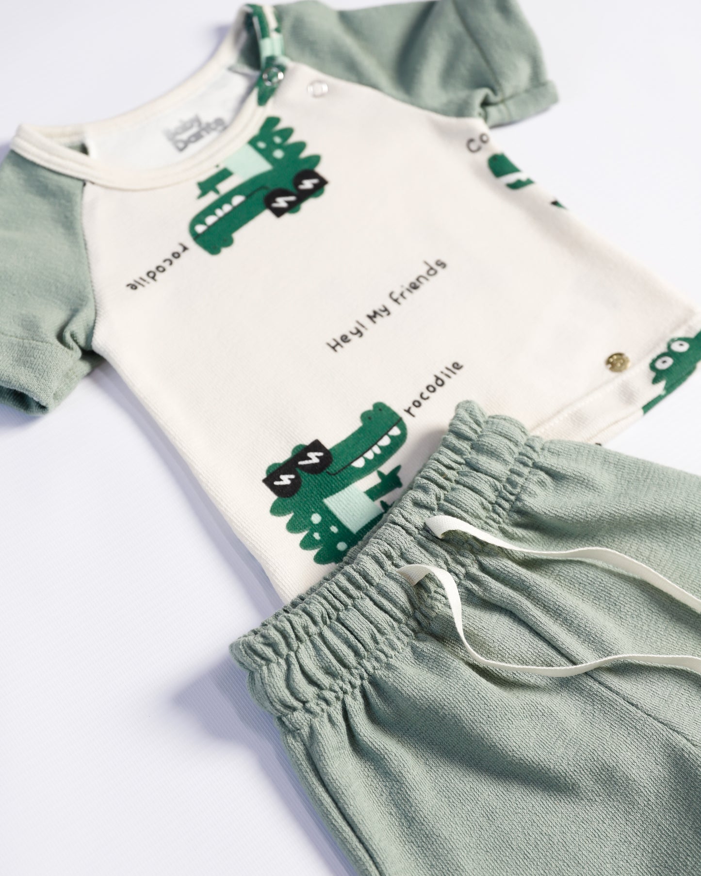 CONJUNTO MARTINO VERDE SECO